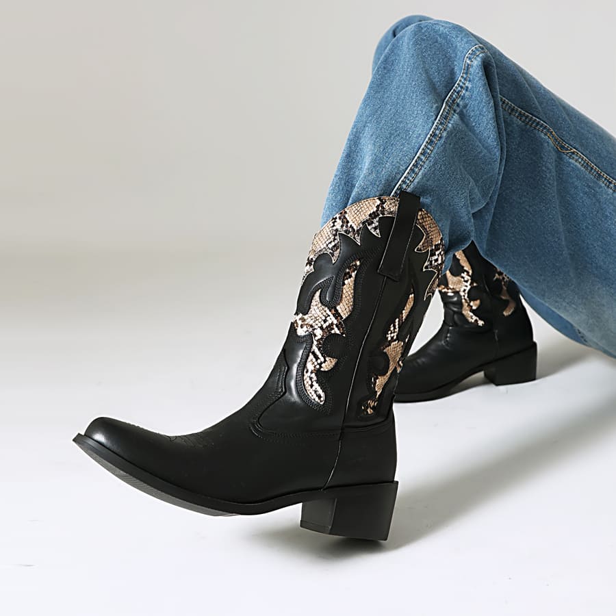 Bottes de cowboy mi-mollet noires à bout rond et talon bloc brodé