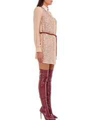 Burgunderrote Overknee-Stiefel mit spitzer Zehenpartie und Stilettoabsatz
