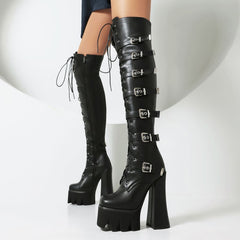 Bottes hautes noires à talons épais et bout rond avec boucles