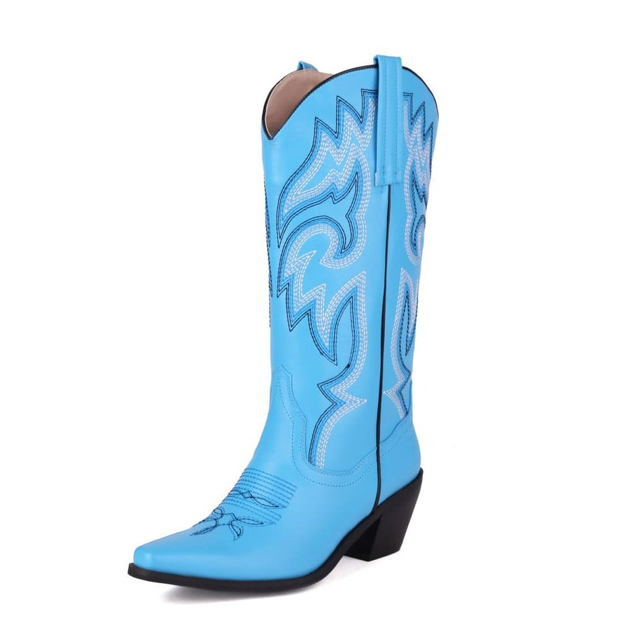 Cowgirlstiefel mit Blockabsatz und quadratischer Zehenpartie und halbhohem Absatz und Blumenmuster