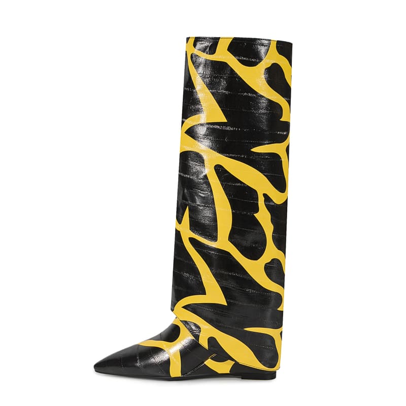 Bottes tendance marron à bout pointu et talon aiguille avec motif pierre