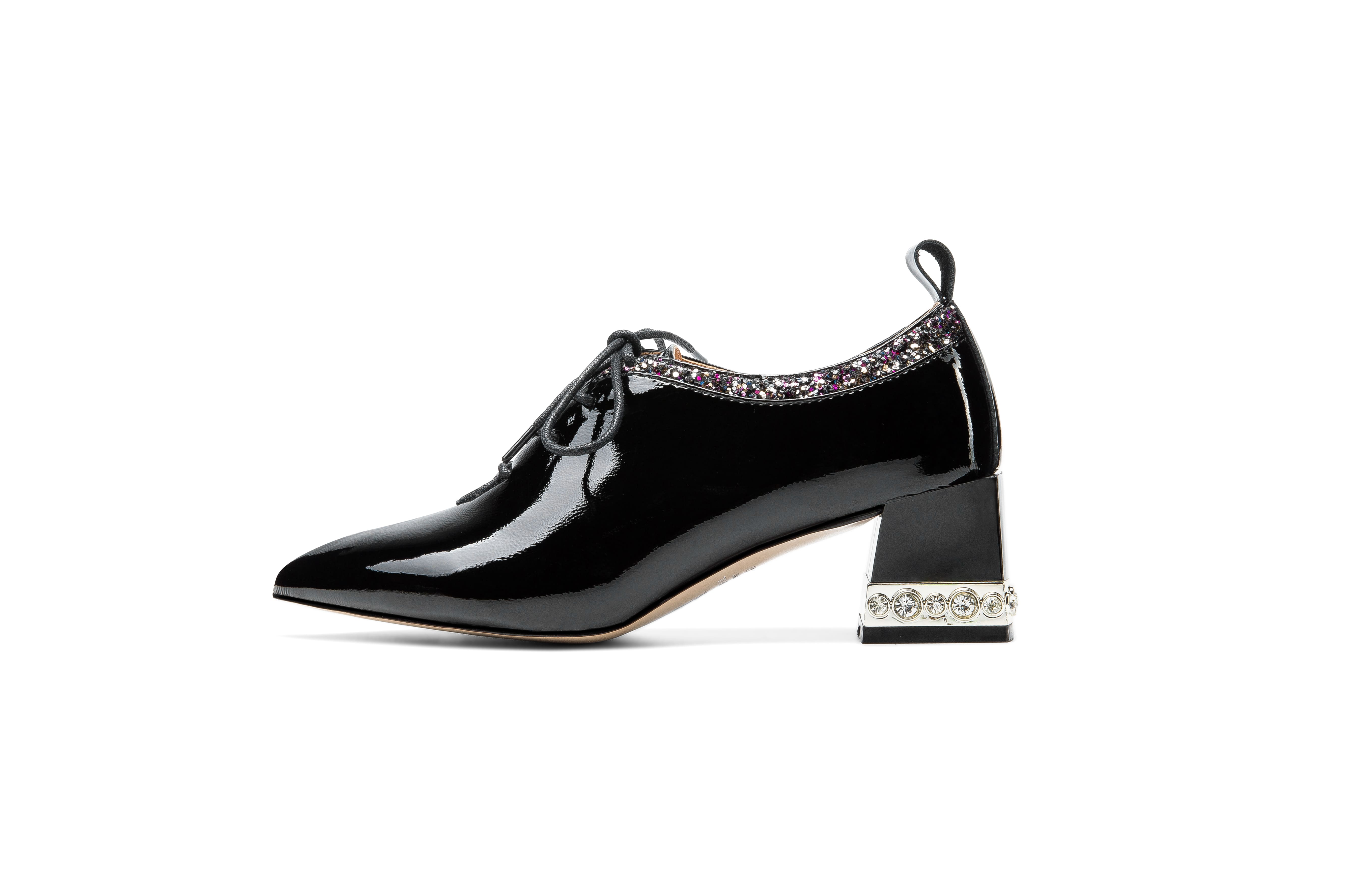 Escarpins à talons hauts et bout pointu en cuir vintage avec lacets et cristaux