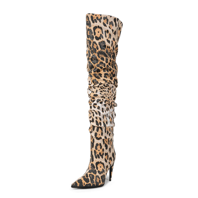 Overknee-Stiefel mit spitzer Zehenpartie und Stilettoabsatz in Leopardenmuster