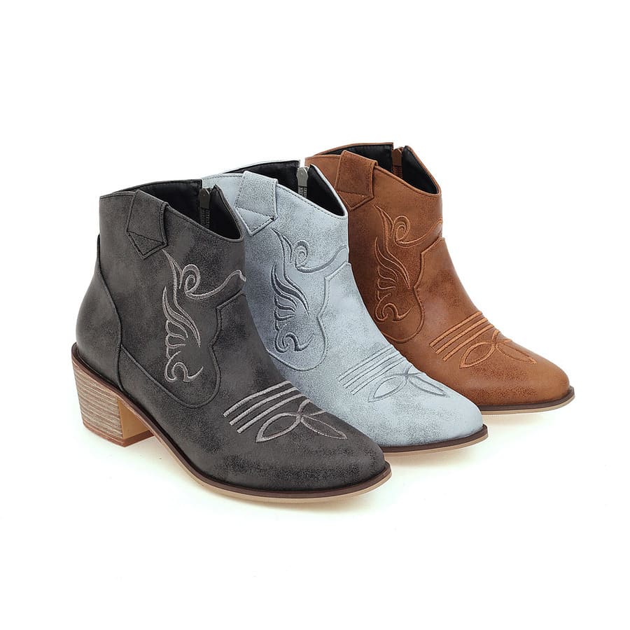 Vintage Cowgirl-Stiefeletten mit spitzer Zehenpartie und Blockabsatz