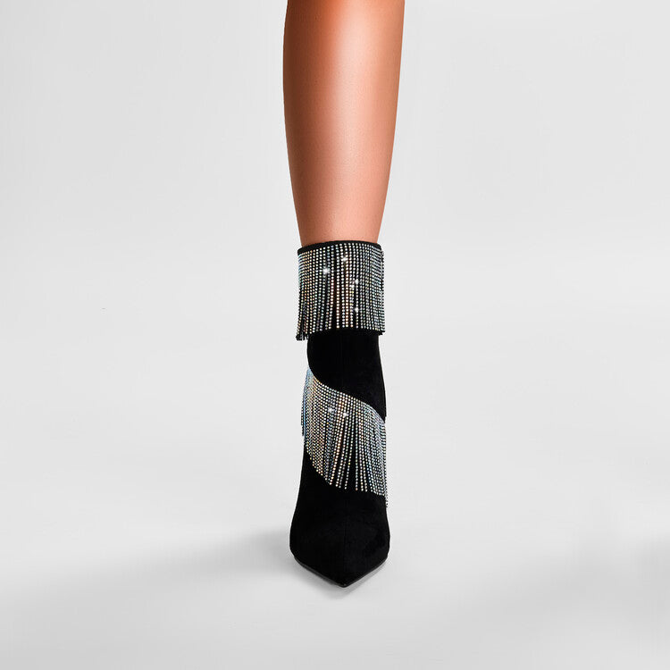 Braune Stiefel mit spitzer Spitze und Stilettoabsatz und Steinmuster