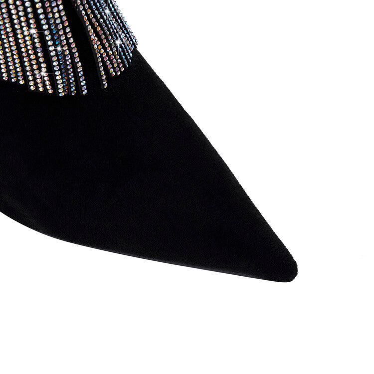 Braune Stiefel mit spitzer Spitze und Stilettoabsatz und Steinmuster