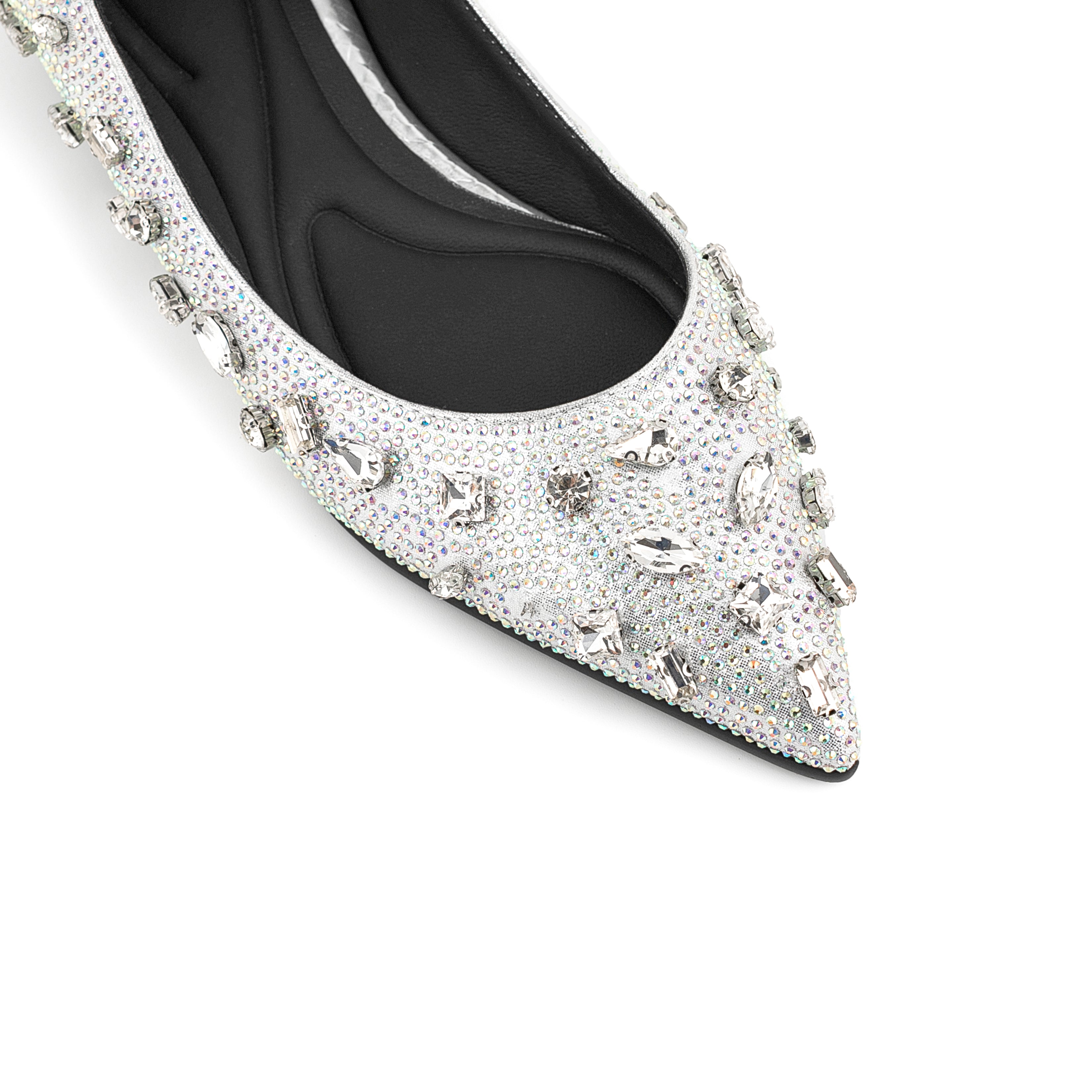 Silver Pointed Toe Comfortable Flats with Rhinestone