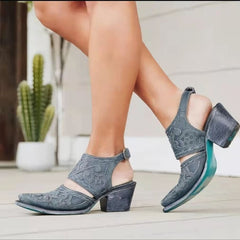 Sandales à bout fermé vintage à talon bas et bride à la cheville avec boucle