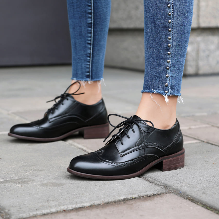 Vintage Lace-Up Block Heel Oxford Shoes for Women