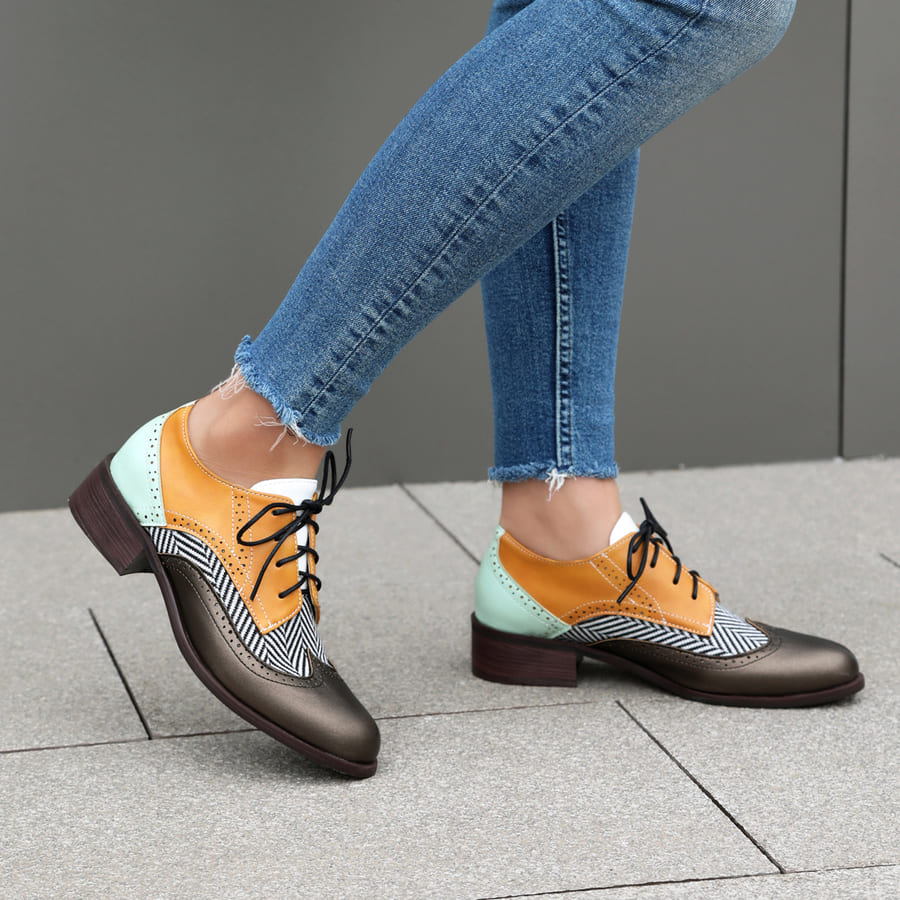 Vintage Lace-Up Block Heel Oxford Shoes for Women