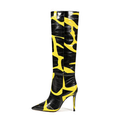 Kniehohe Stiefel mit spitzer Zehenpartie und Stilettoabsatz in Gelb und Schwarz